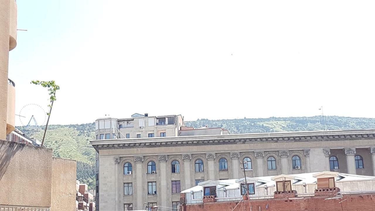 Atlas Hotel Tiflis Exterior foto