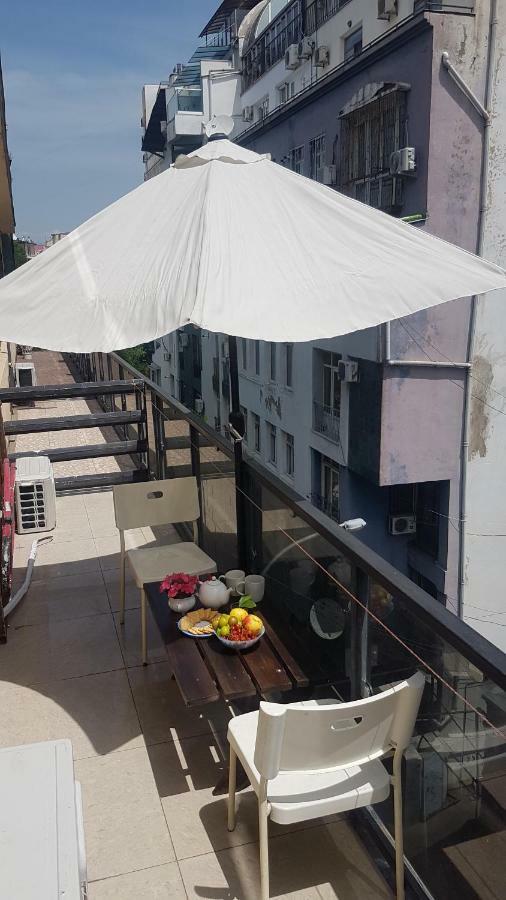 Atlas Hotel Tiflis Exterior foto