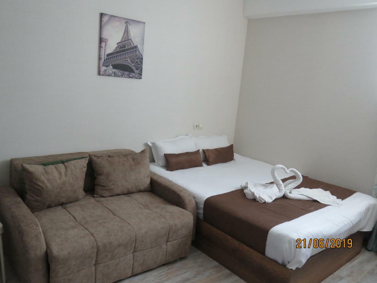 Atlas Hotel Tiflis Exterior foto